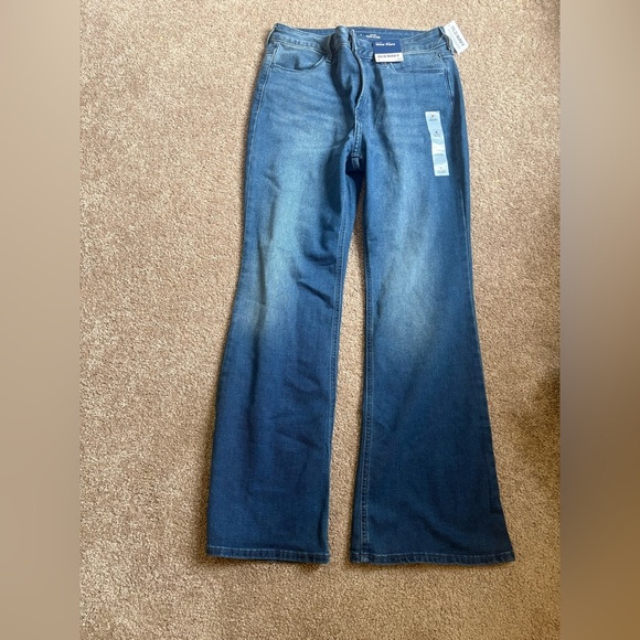 Old Navy Denim - Old navy wow women’s flare jeans